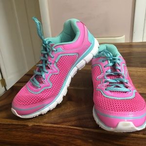 Women’s size 9 Fila sneakers